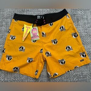 Gotcha brand mens shorts